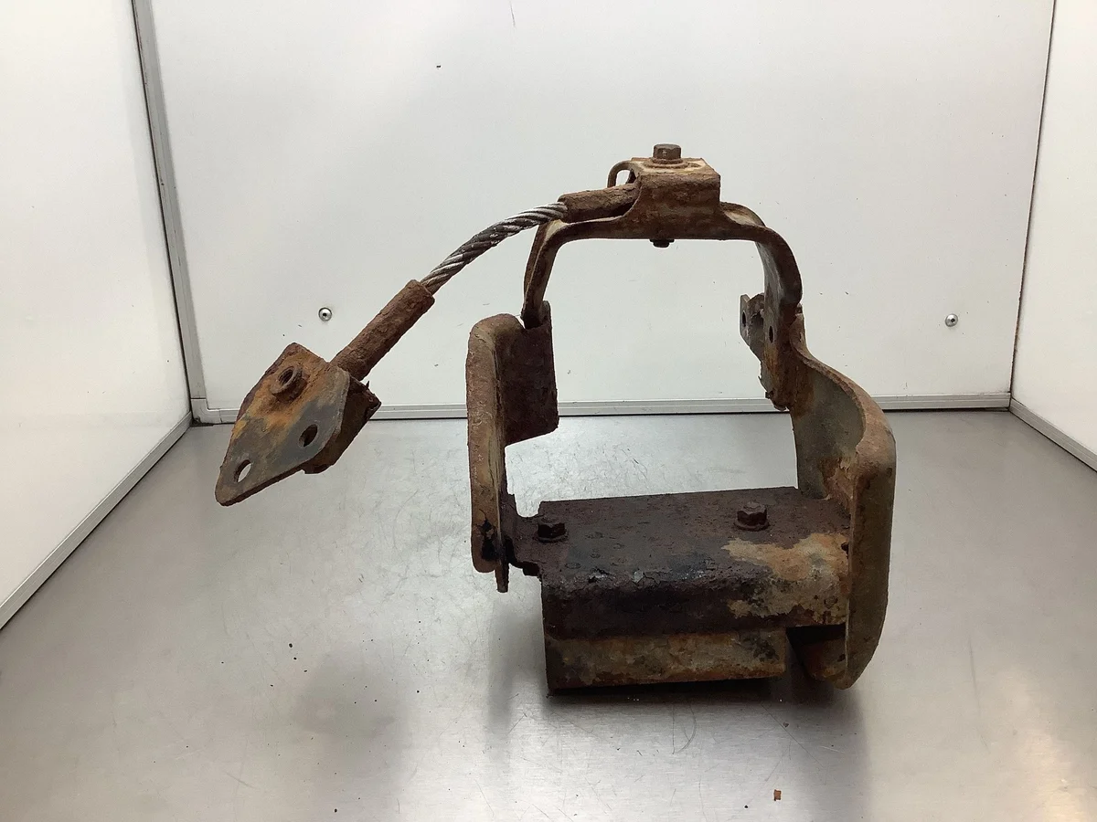 Vararengaspidike Mitsubishi Pajero MBL32308