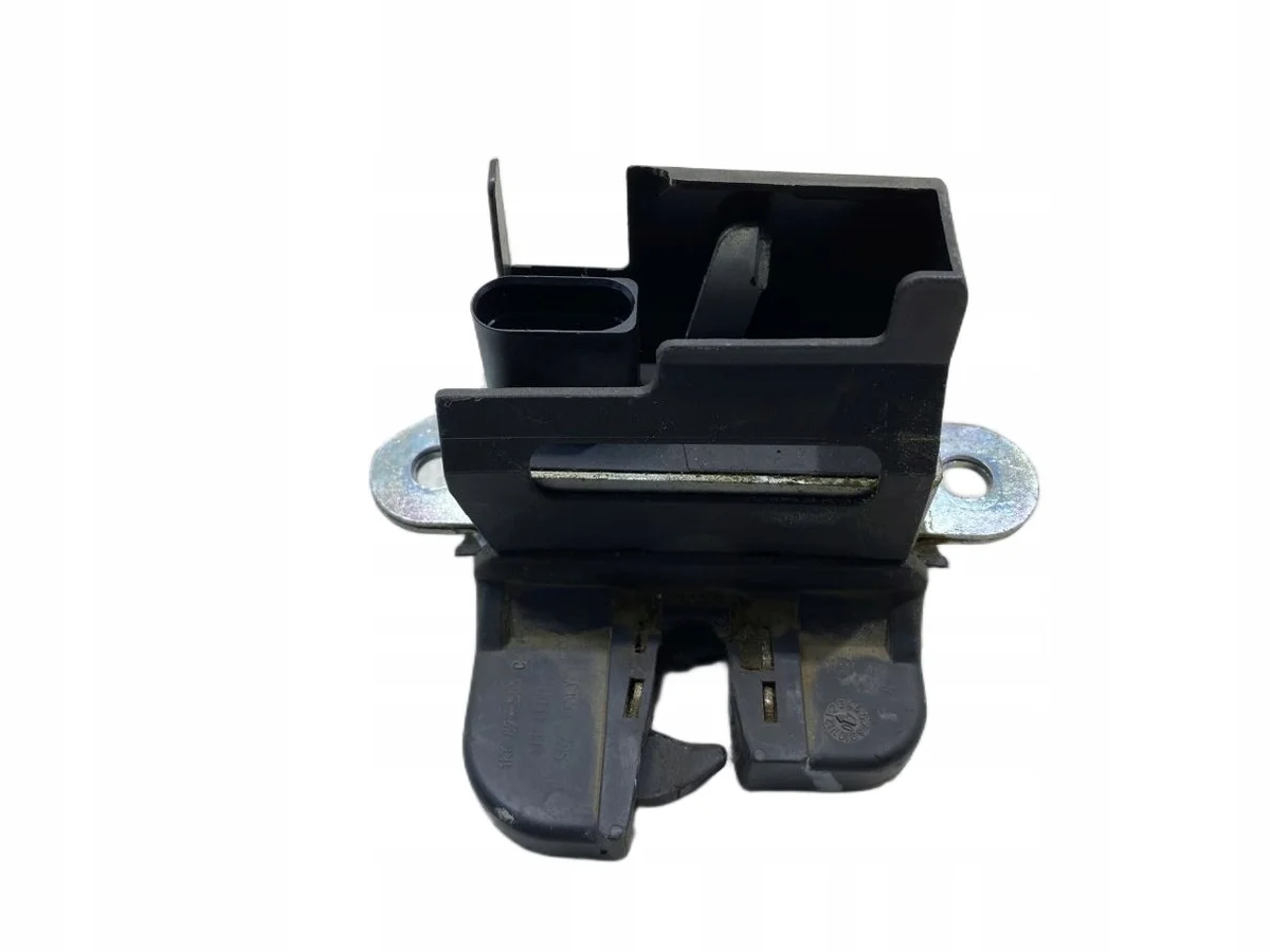 Takaluukun lukko VW Golf V HB 5D 1K6827505C