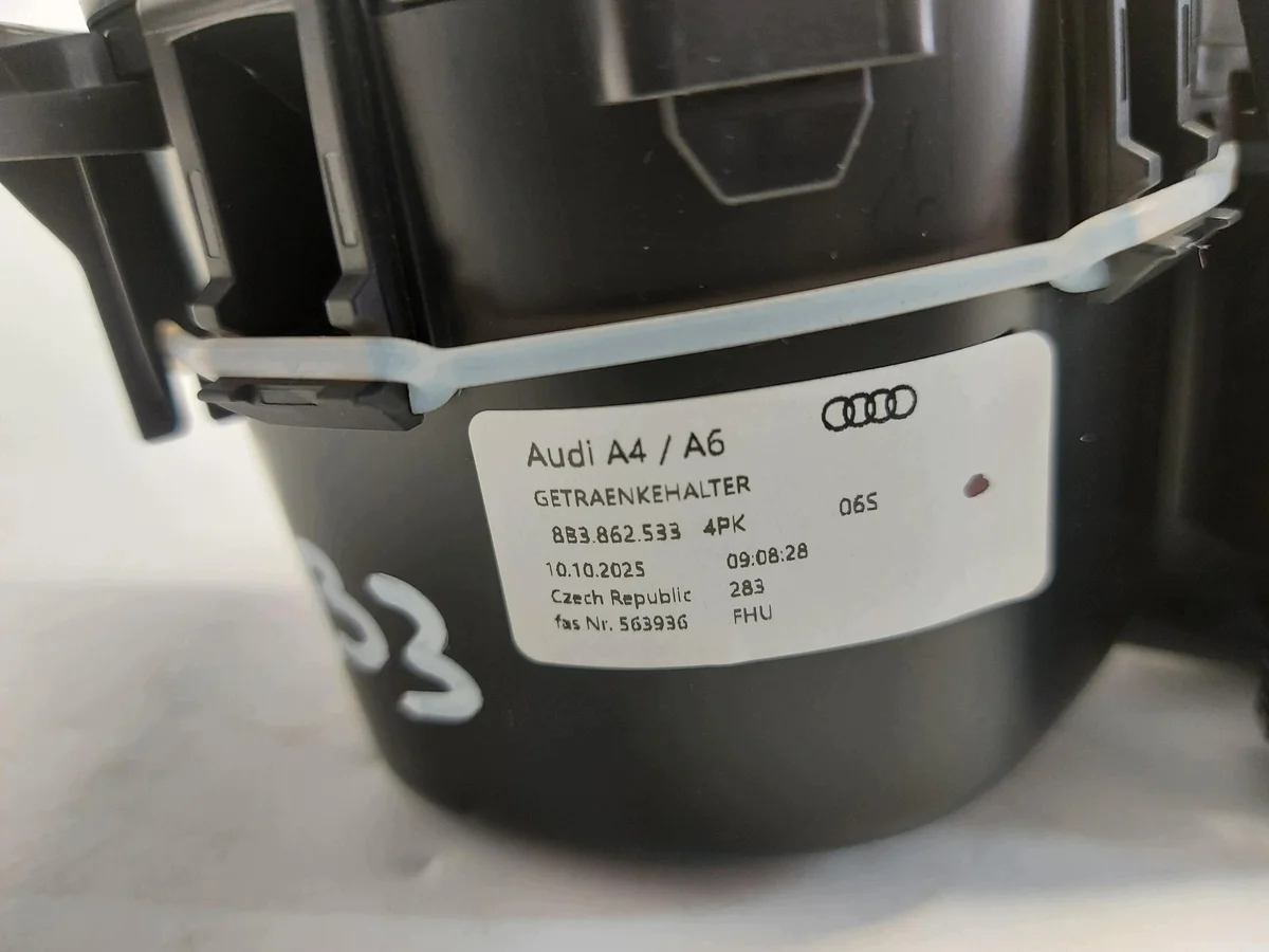 Audi A5 8B3 B10 Bekerhouder 8B3862533 image 5