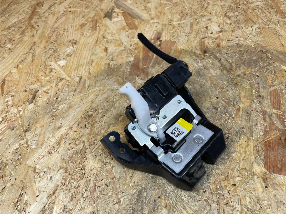 Bakluckelås Kia Xceed 2019- KWS25322 image 8