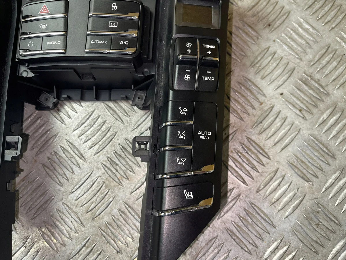 Porsche Cayenne 92A Klimapanel 7P5907044AG image 4
