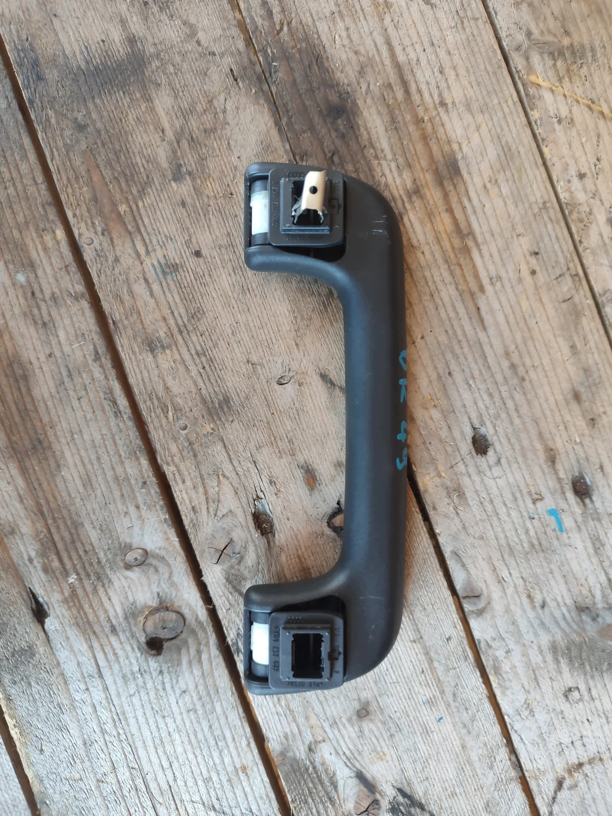 Handtag innertak höger bak Audi A4 B9 image 4