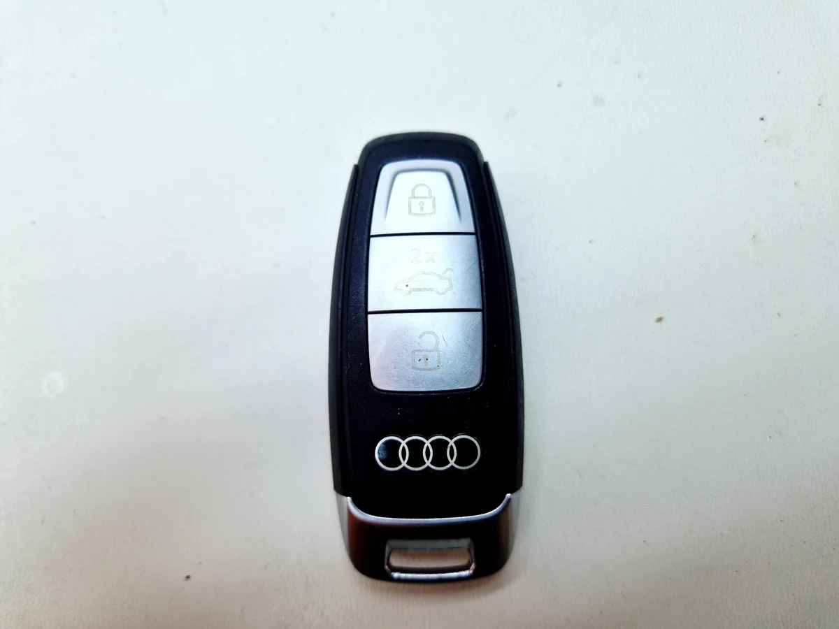 Sleutel Afstandsbediening Audi A3 8Y A4 B9 A6 Q3 Q5 Q7