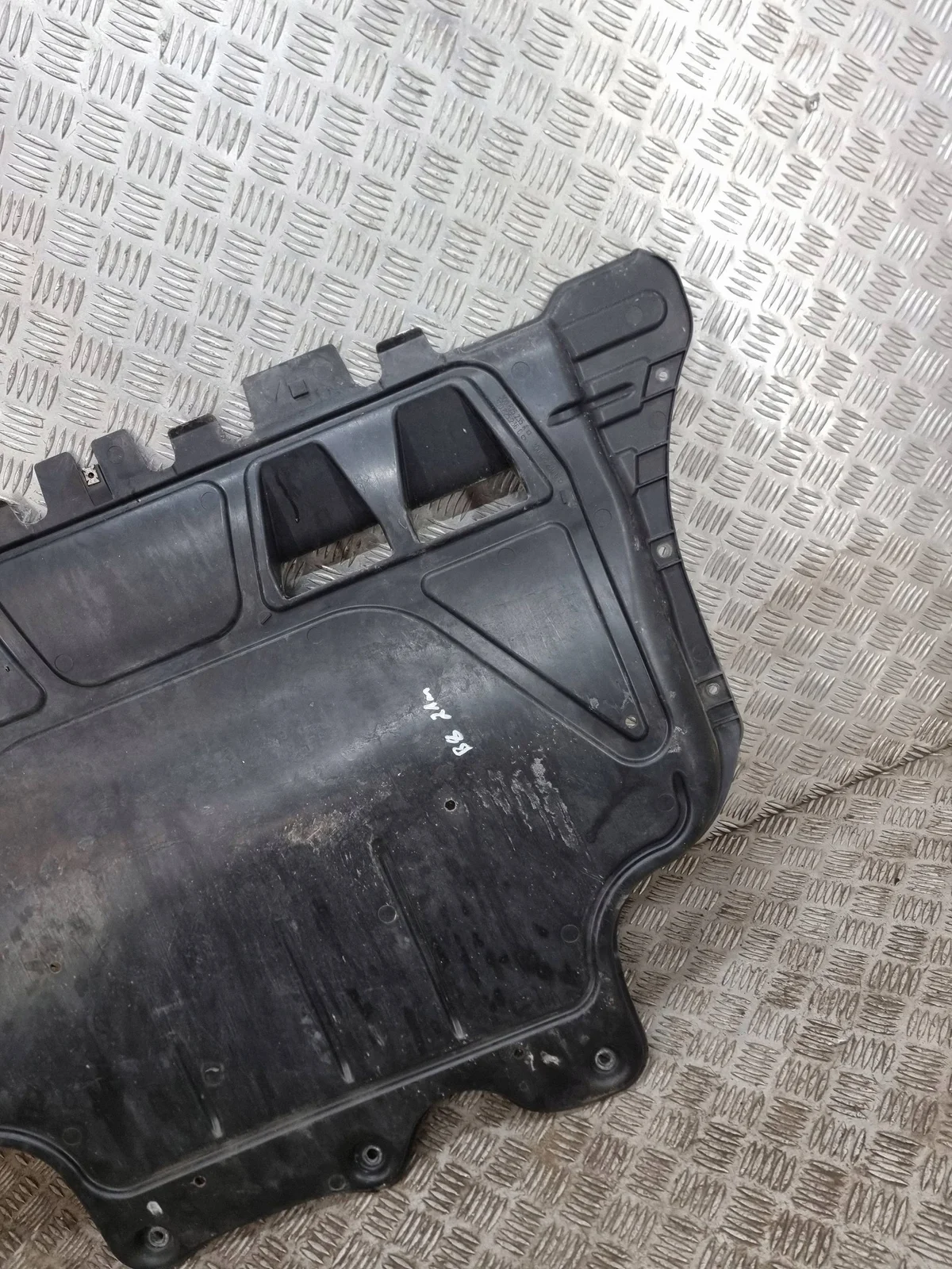 Audi VW Seat Skoda Unterfahrschutz 3Q0825236G image 3