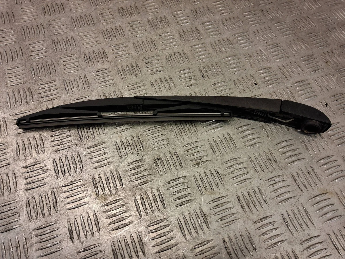Brazo limpiaparabrisas Toyota Previa XR50 Usado