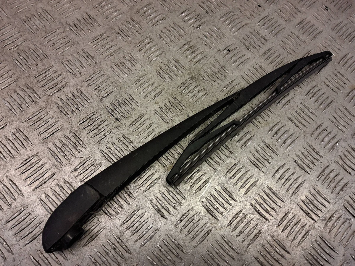 Brazo limpiaparabrisas Toyota Previa XR50 Usado image 8
