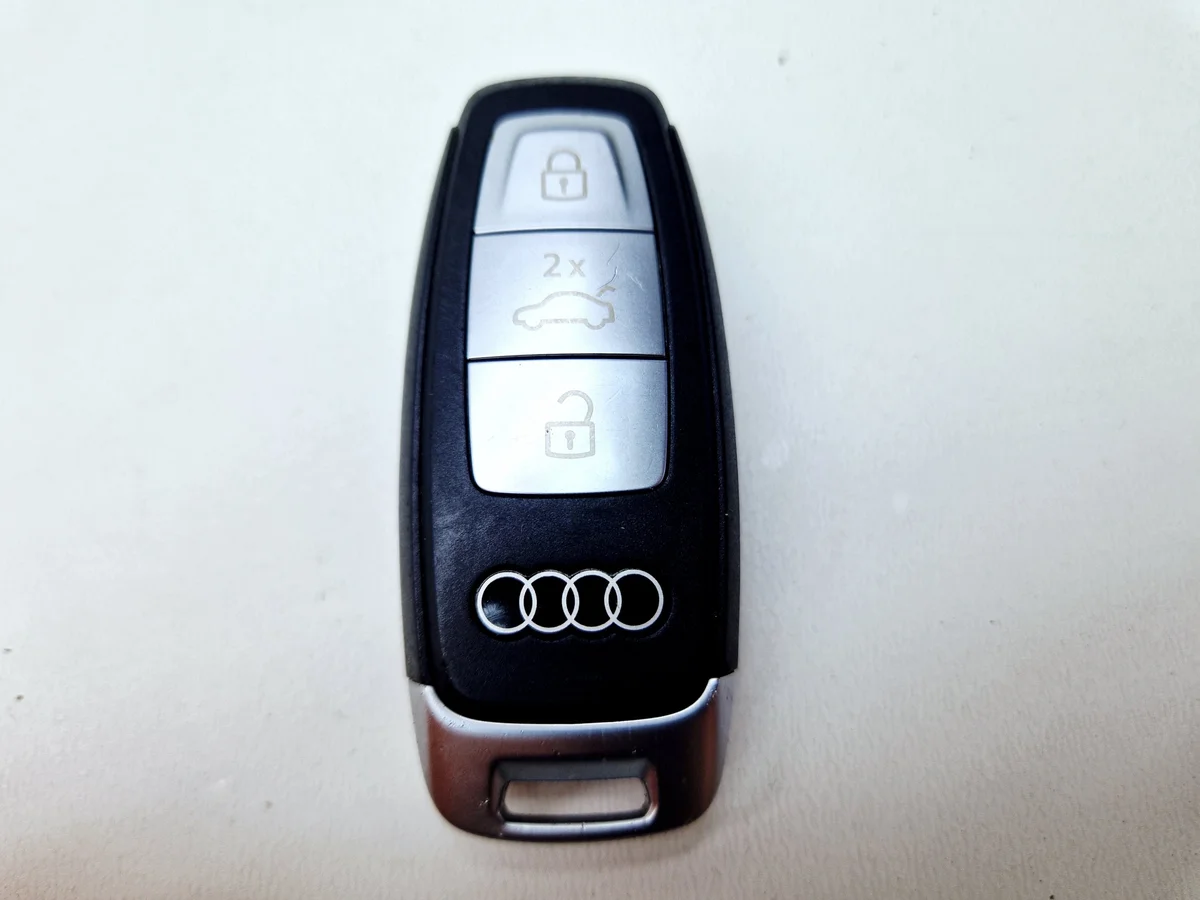 Originele Audi Sleutel 8Y0959754CJ