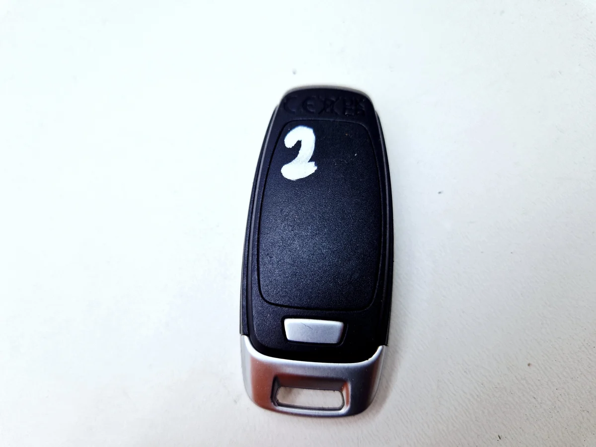 Originele Audi Sleutel 8Y0959754CJ image 6