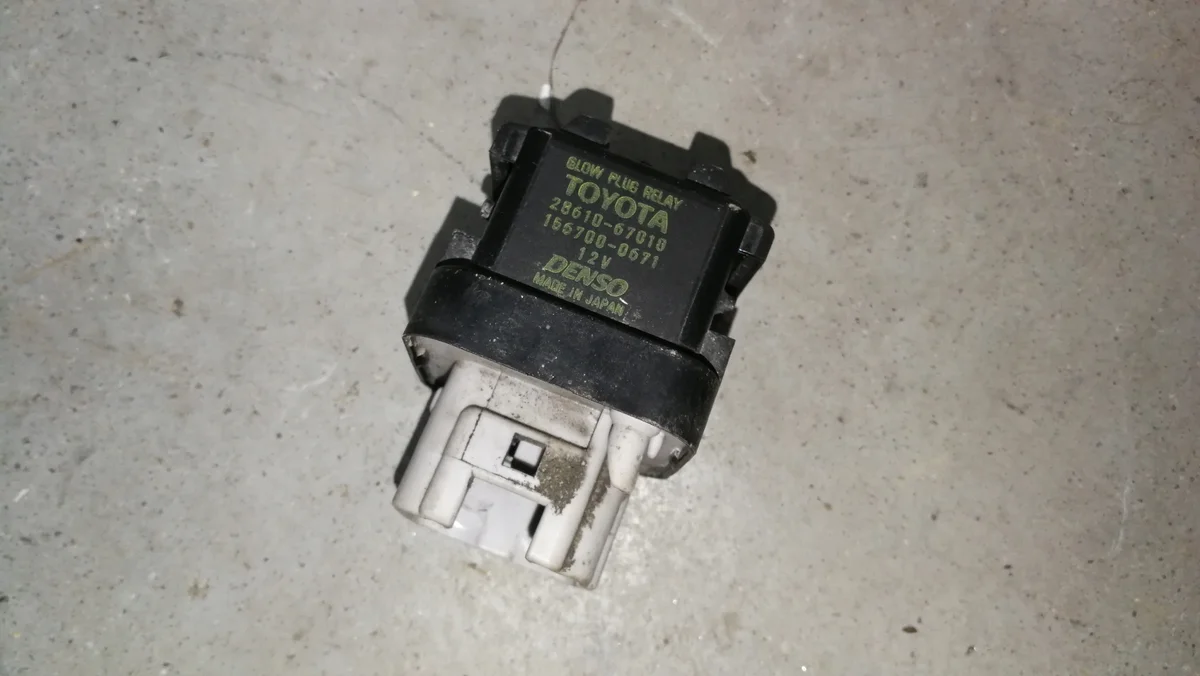 Glow Plug Relay Toyota OE 28610-67010 Used