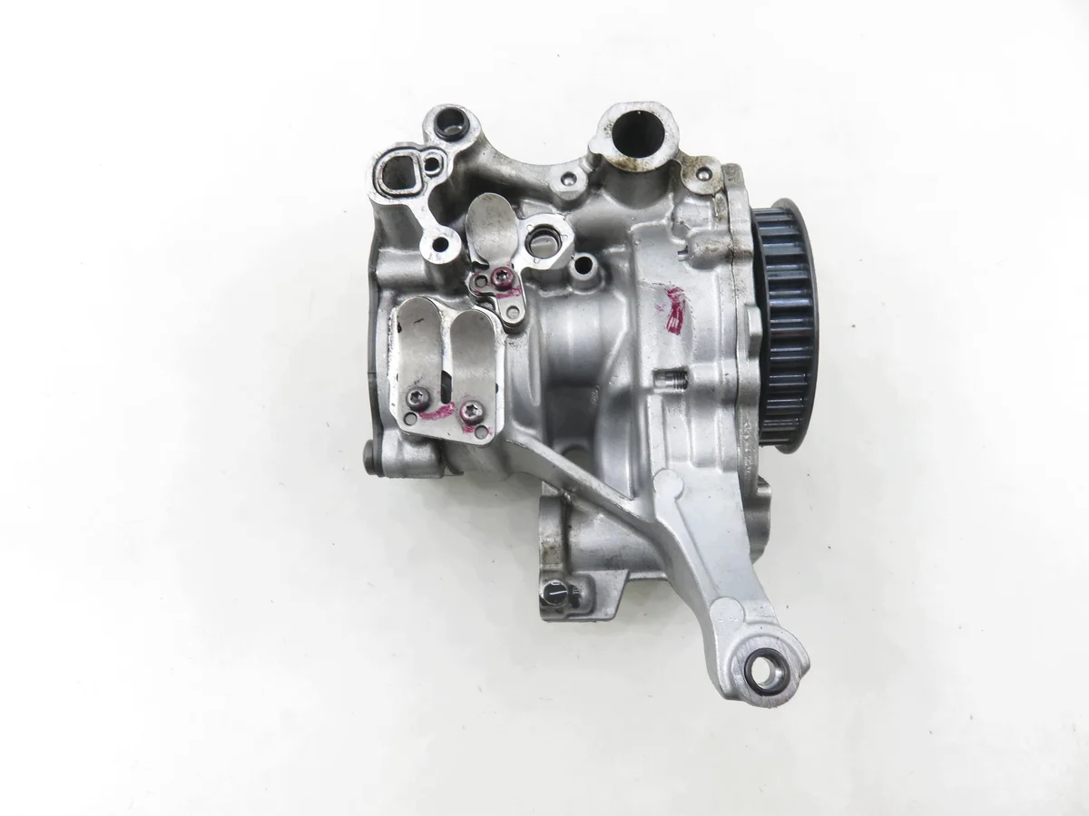 Bomba de Aceite Audi A4 B9 2.0 TDI DEUA image 7