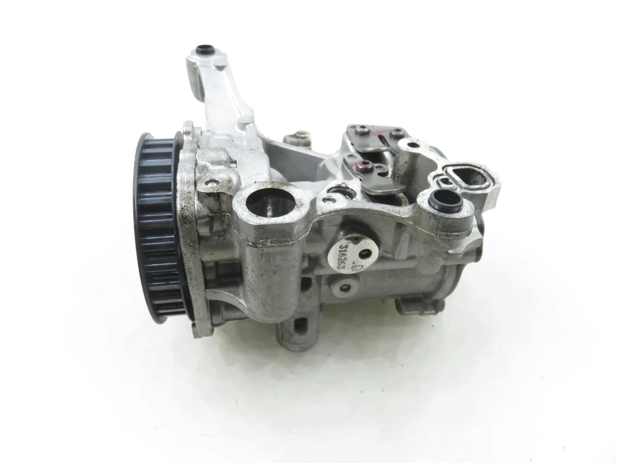 Bomba de Aceite Audi A4 B9 2.0 TDI DEUA image 8