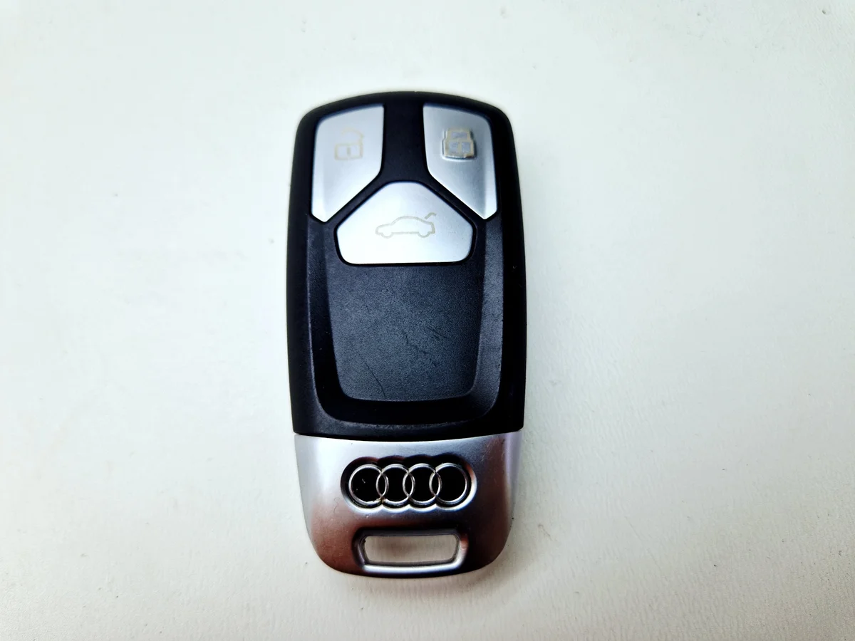 Sleutel Afstandsbediening Audi A3 8Y A4 B9 A6 Q3 Q5 Q7