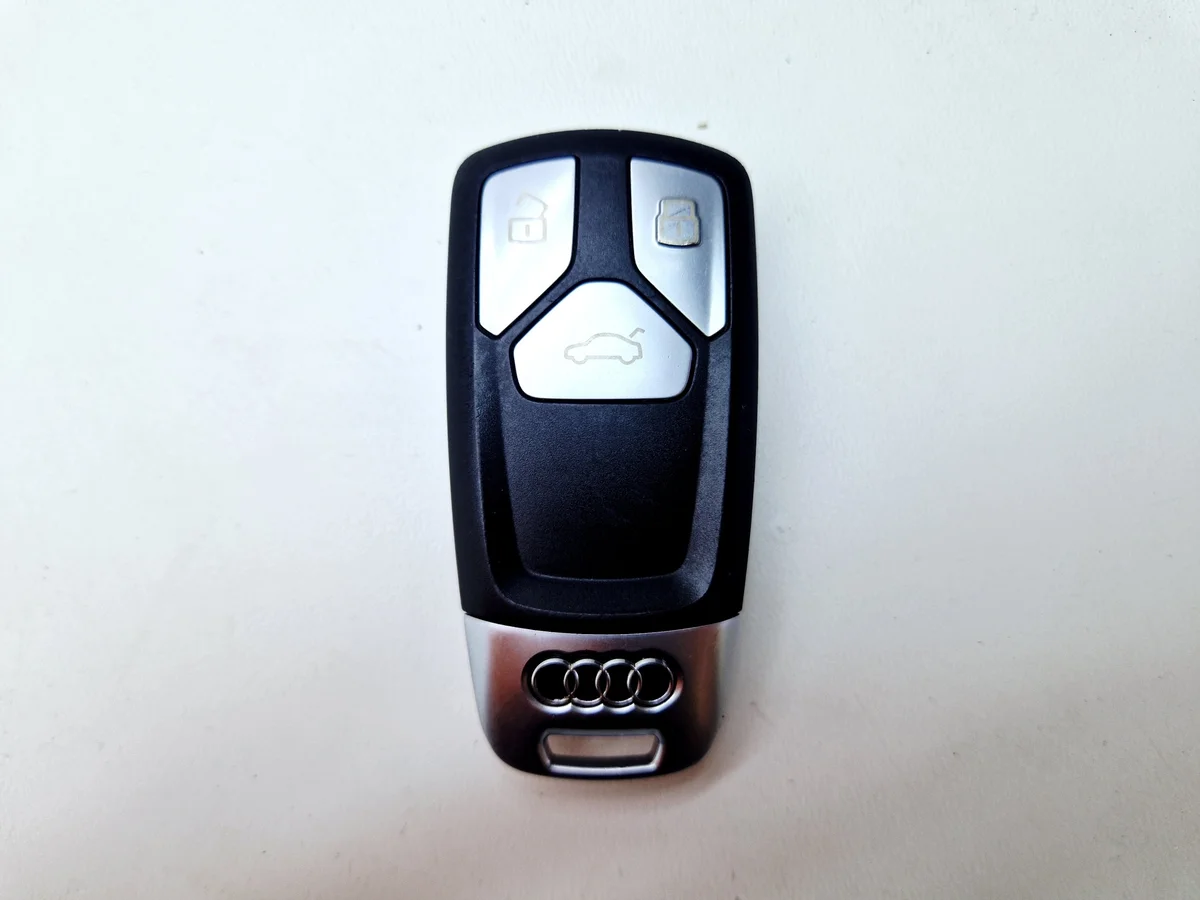 Audi nyckelfjärrkontroll 4M0959754BR image 3