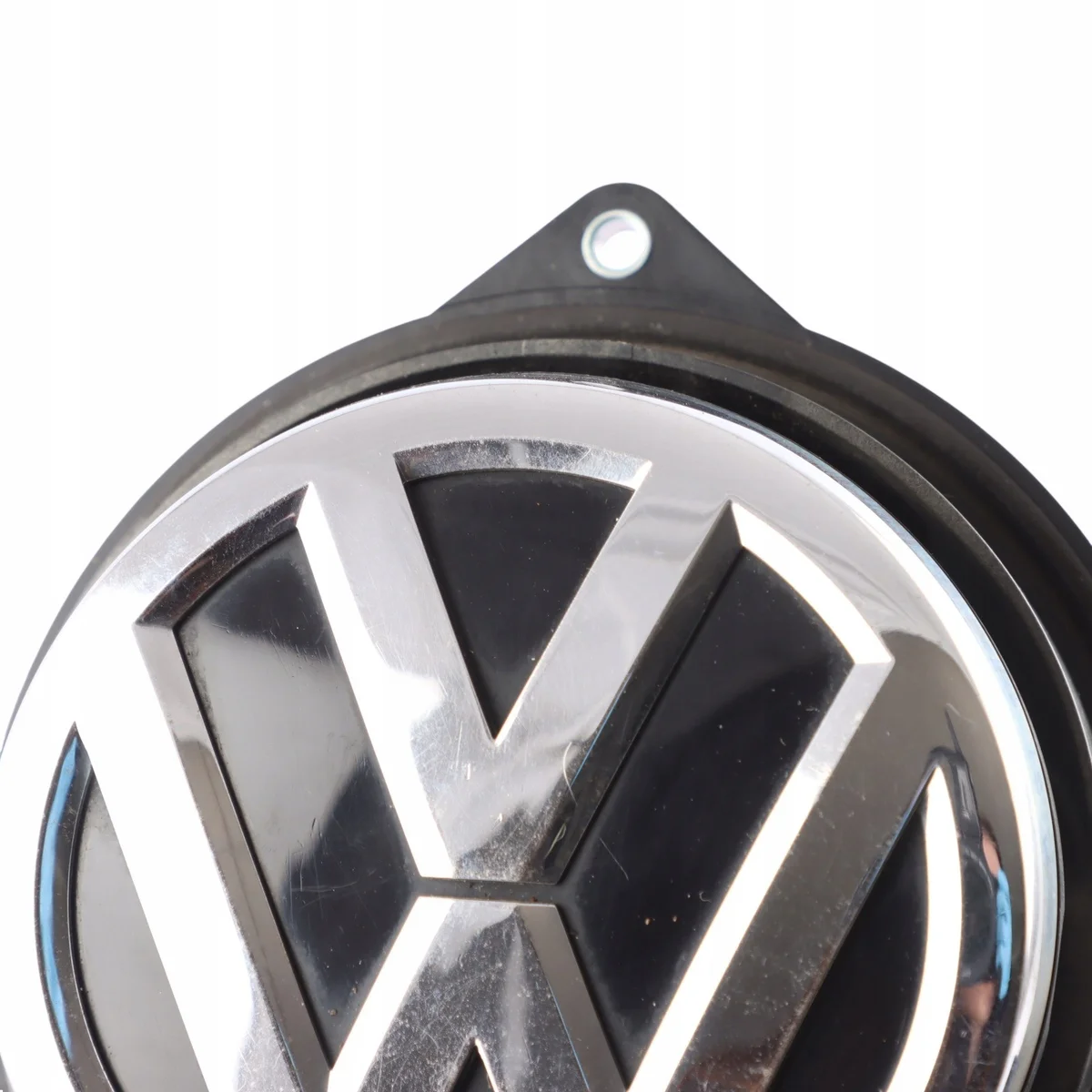 VW Golf VIII Trunk Handle Emblem 5G6827469F image 7