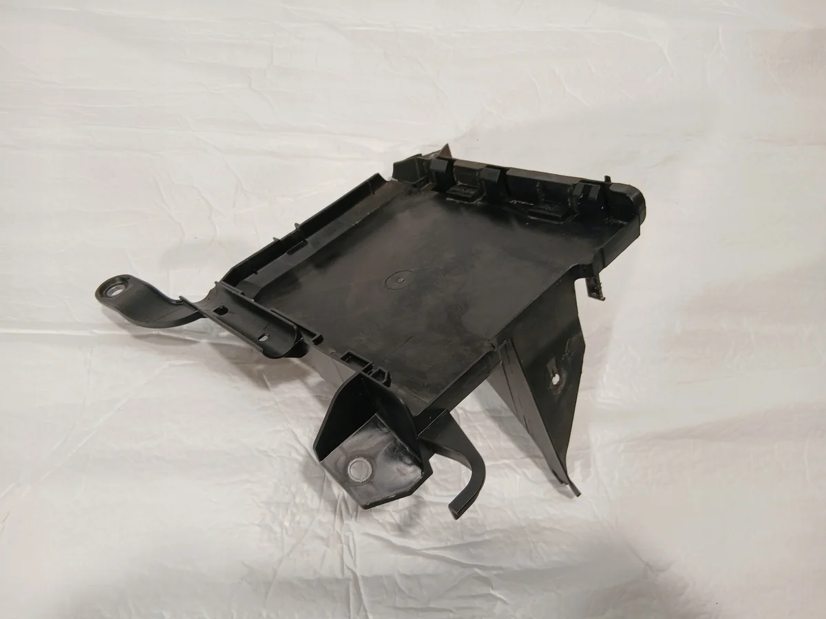 Audi A4 B9 LIFT Uchwyt Komputera 8W0907647A