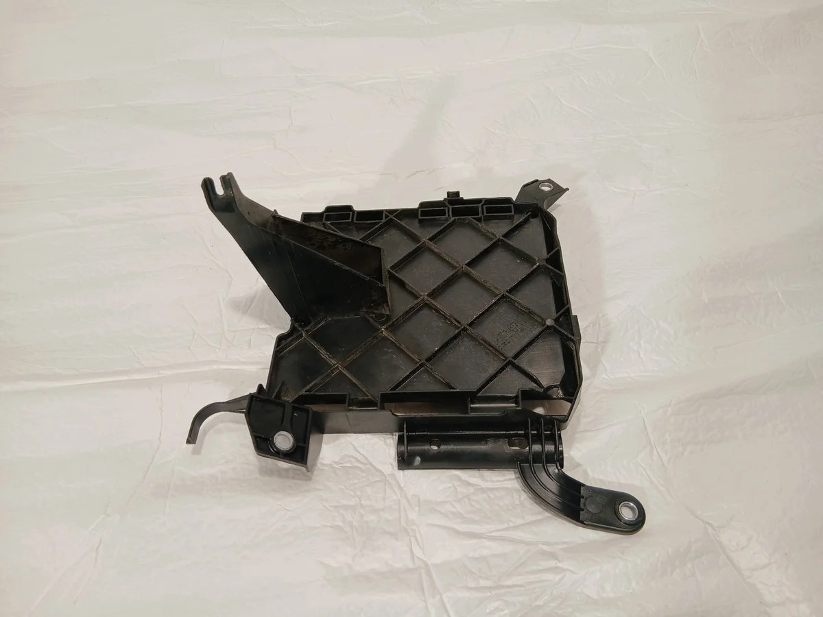 Audi A4 B9 LIFT fäste styrenhet 8W0907647A
