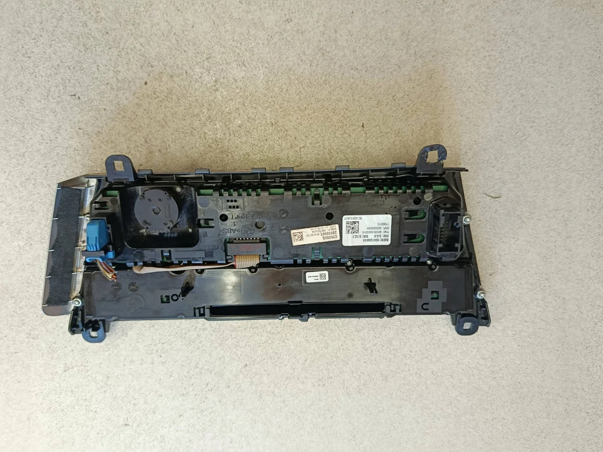 BMW 5 GT F07 Klimaanlage Panel 924124801 image 4