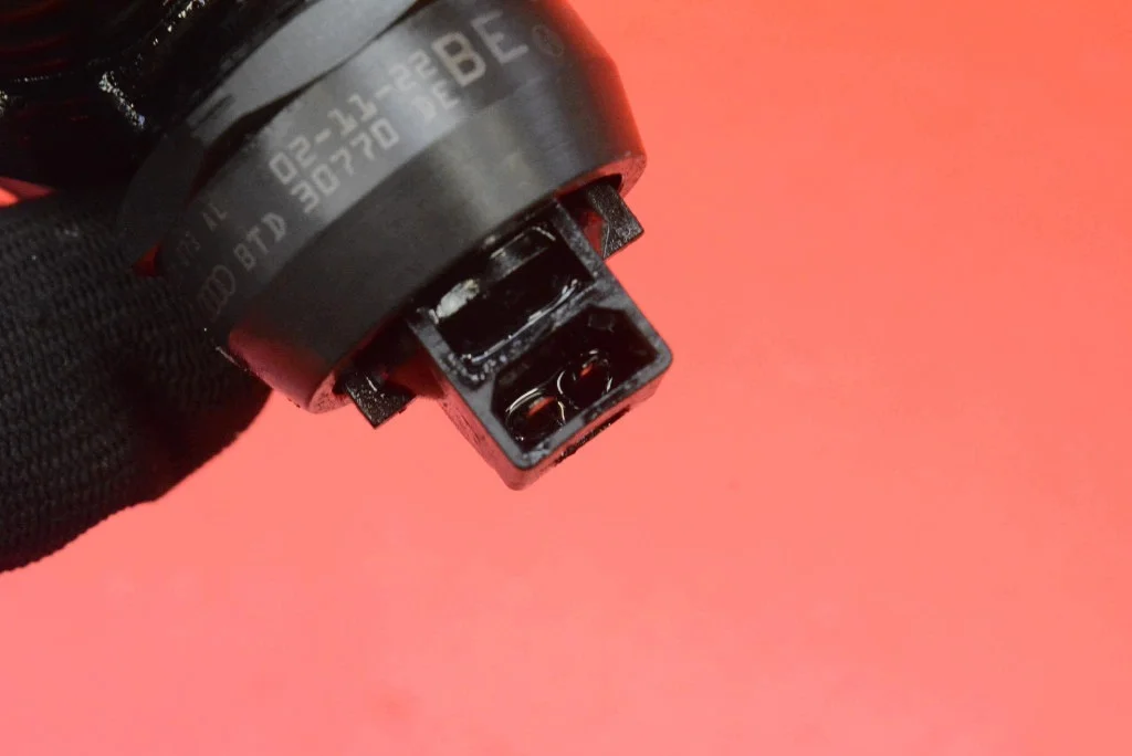 Inyector Bomba 038130073AL VW Bora 1.9 TDI image 8