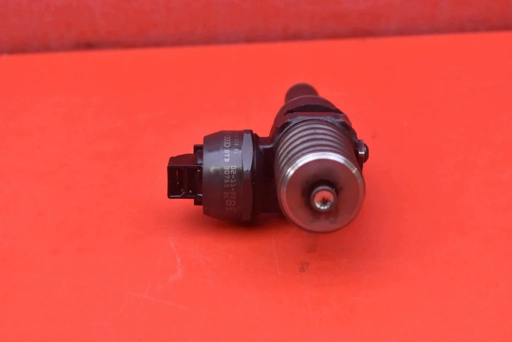 Einspritzdüse 038130073AL VW Bora 1.9 TDI image 9