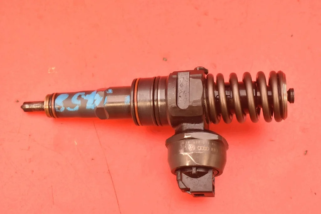 Inyector Bomba 038130073AL VW Bora 1.9 TDI