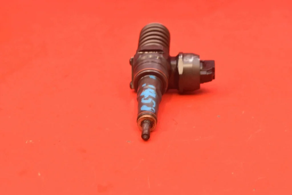 Einspritzdüse 038130073AL VW Bora 1.9 TDI image 7
