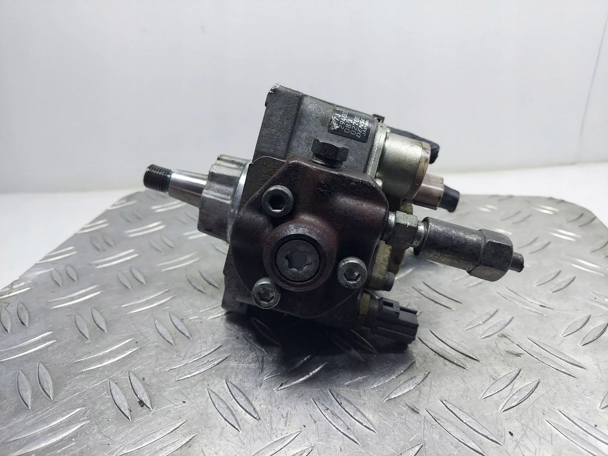 Brandstofpomp Mazda 6 2.0 CITD RF7J13800A image 3