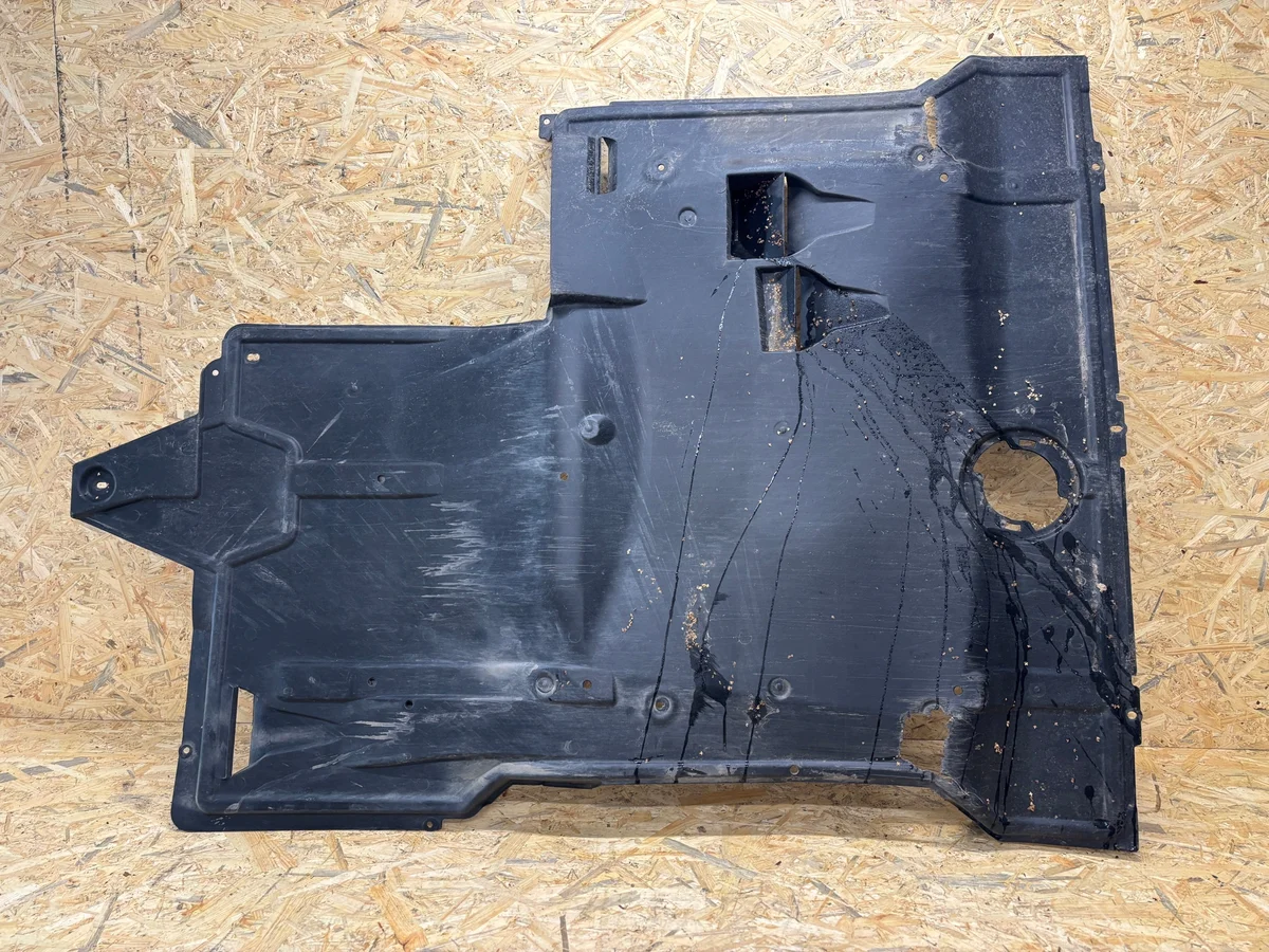 Placa Protetora Motor Mercedes V Classe A4475200200