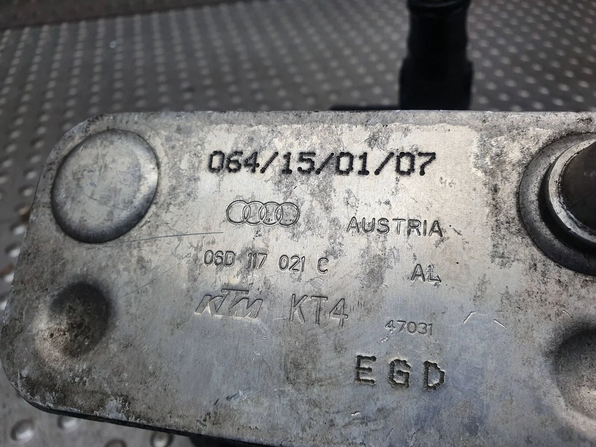 Oljefilterhus Audi A3 8P 2.0TFSI S27703552 image 9