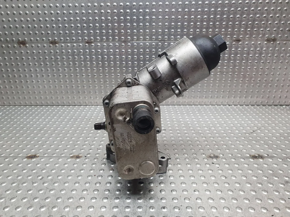 Behuizing oliefilter BMW E91 E90 E60 E61 X5 E70 image 3