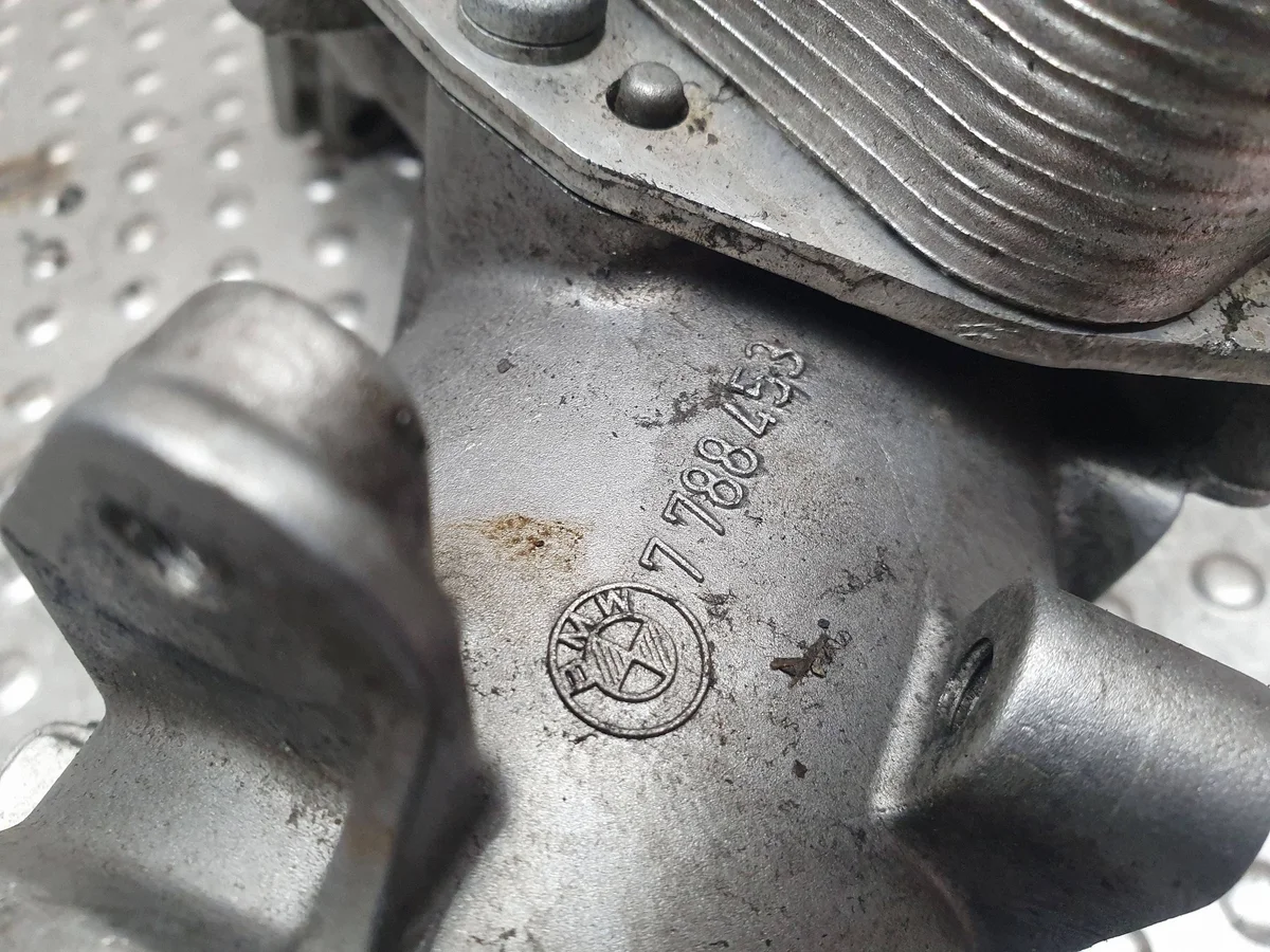 Behuizing oliefilter BMW E91 E90 E60 E61 X5 E70 image 7