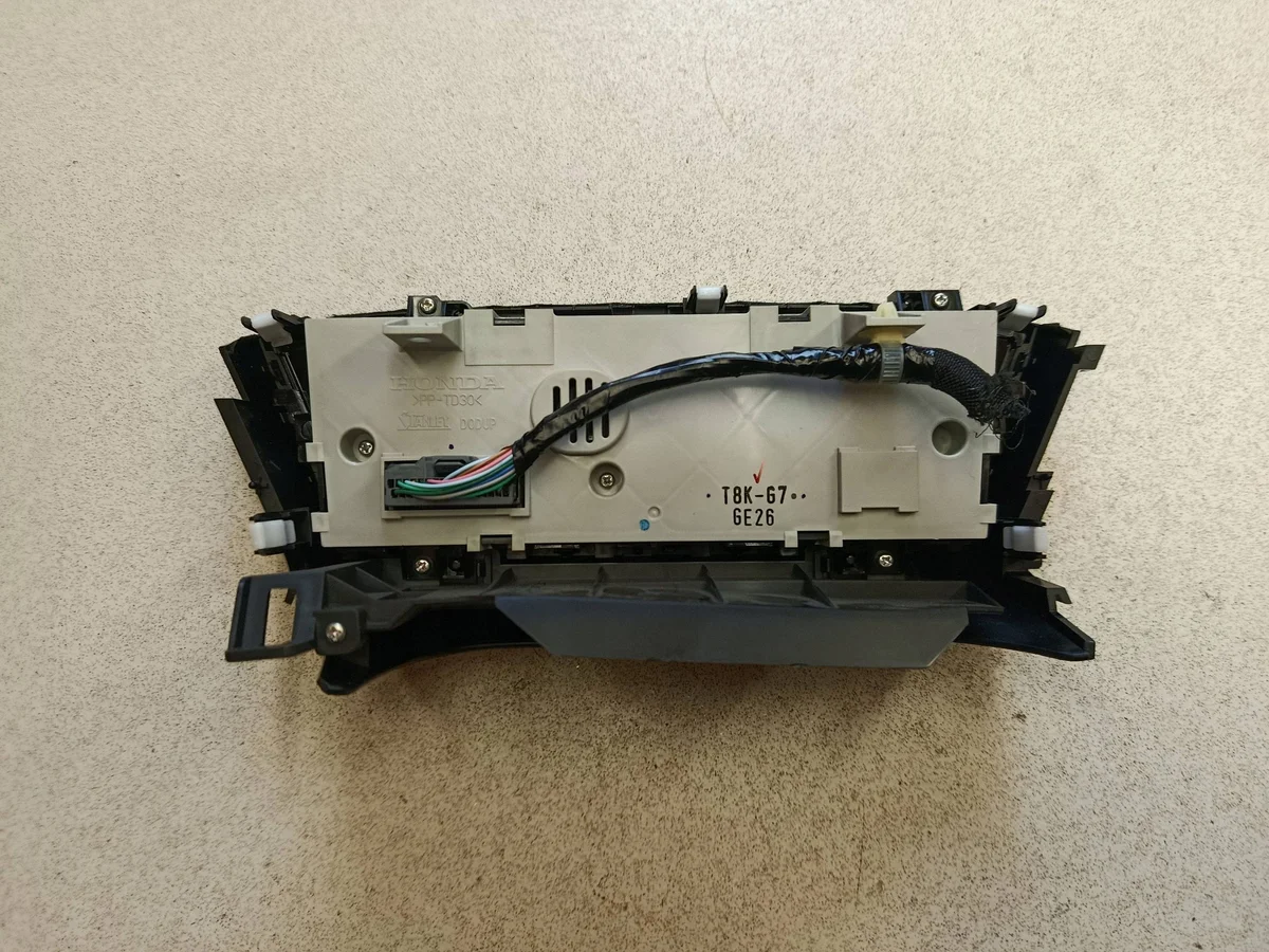 Panneau de climatisation Honda HR-V 2015 T8KG7 image 4