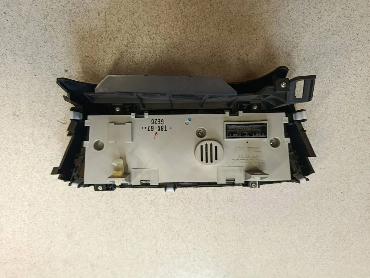 Panneau de climatisation Honda HR-V 2015 T8KG7 image 5