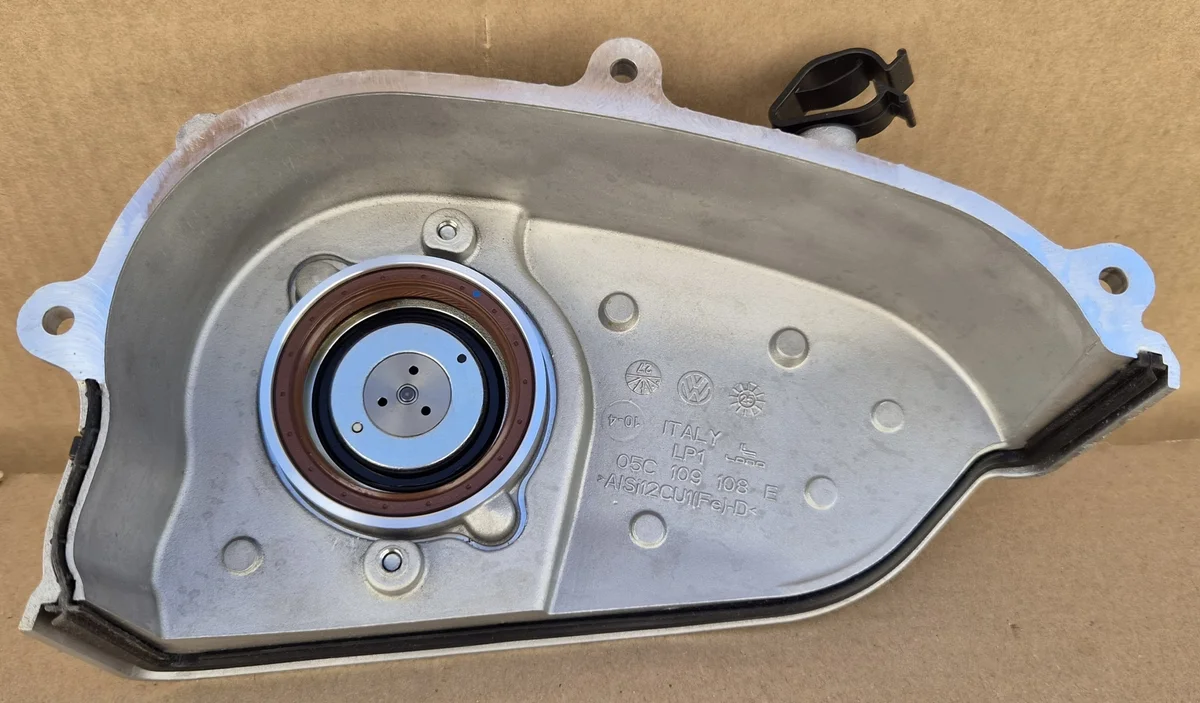 Cache distribution VW Skoda Audi 05C109108E image 4