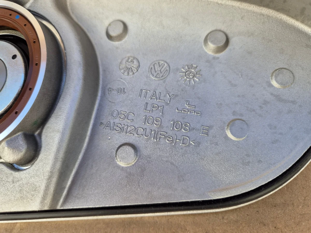 Cache distribution VW Skoda Audi 05C109108E image 5