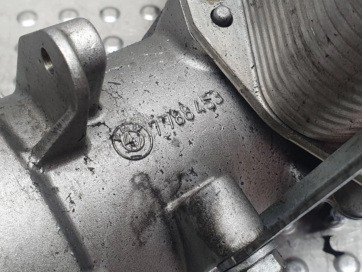 Behuizing oliefilter BMW S27703581 Gebruikt image 8