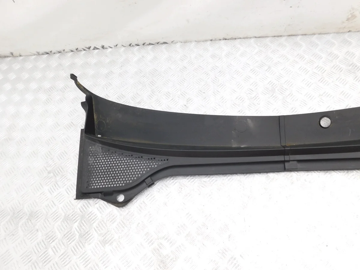 Panel bajo parabrisas VW Passat B8 3G1819403F 3G1819404F image 3