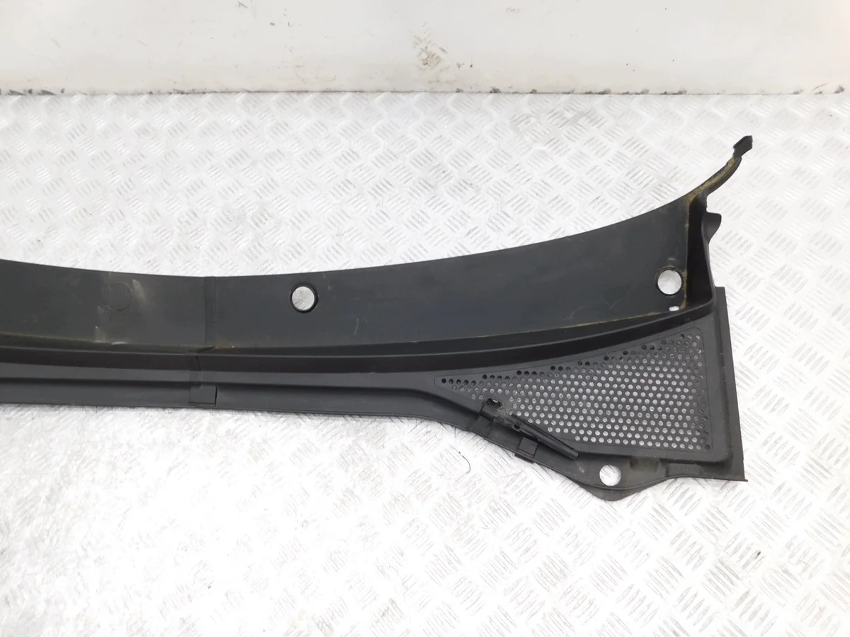 Panel bajo parabrisas VW Passat B8 3G1819403F 3G1819404F image 4