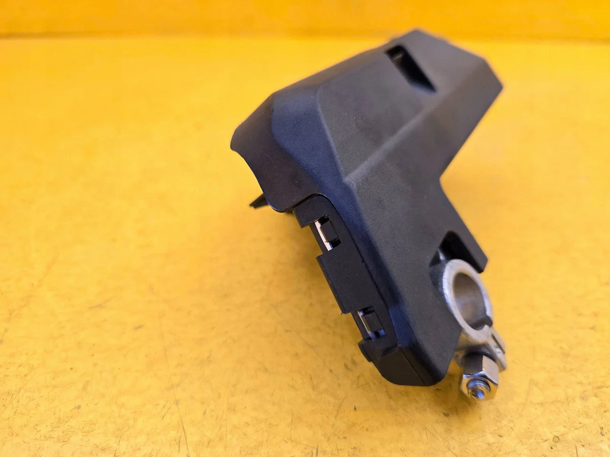 Porsche Macan 95B Borne de Bateria 8J0915459 image 6