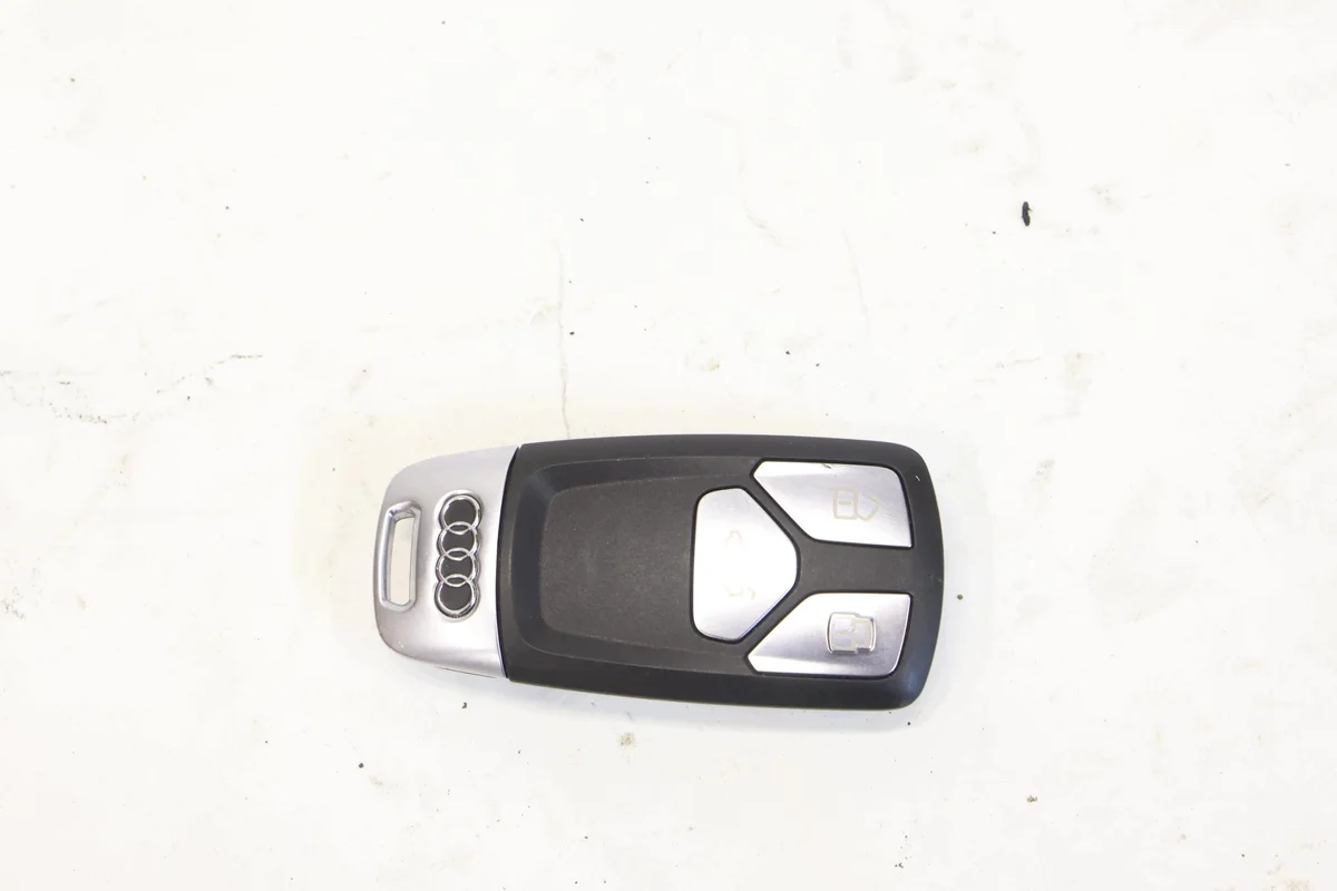 Chave Audi TT 8S 8S0959754AK 434 MHz Usada