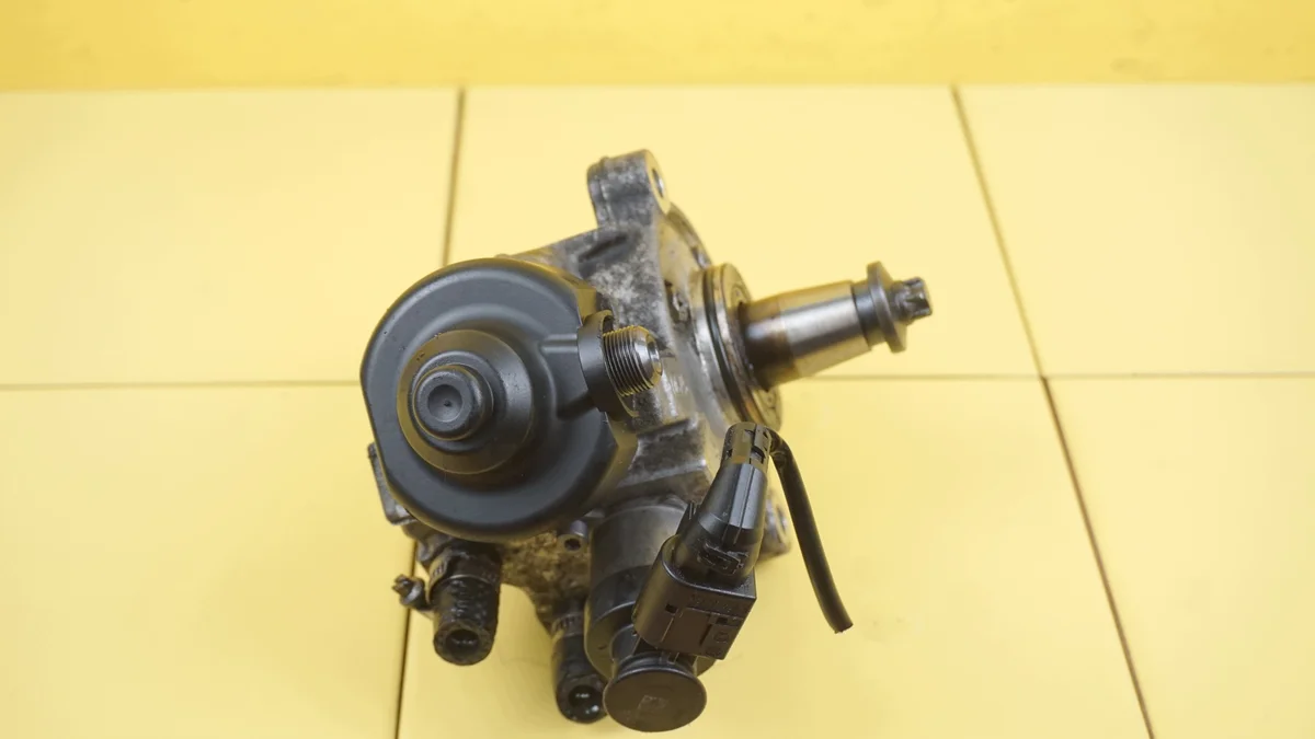 Bomba Inyectora BMW 1 F20 2.0 D 116CV image 3
