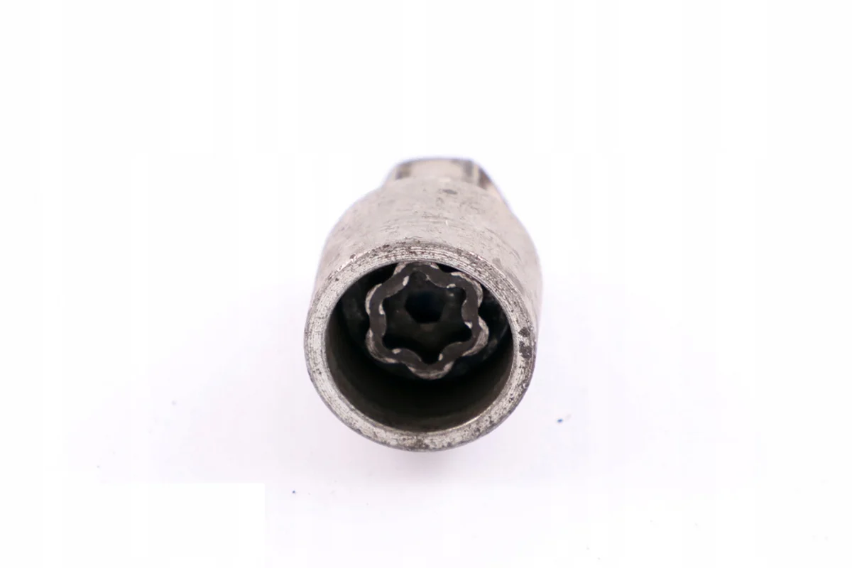 BMW E60 E87 E90 Tornillos Antirrobo Ruedas OE image 9