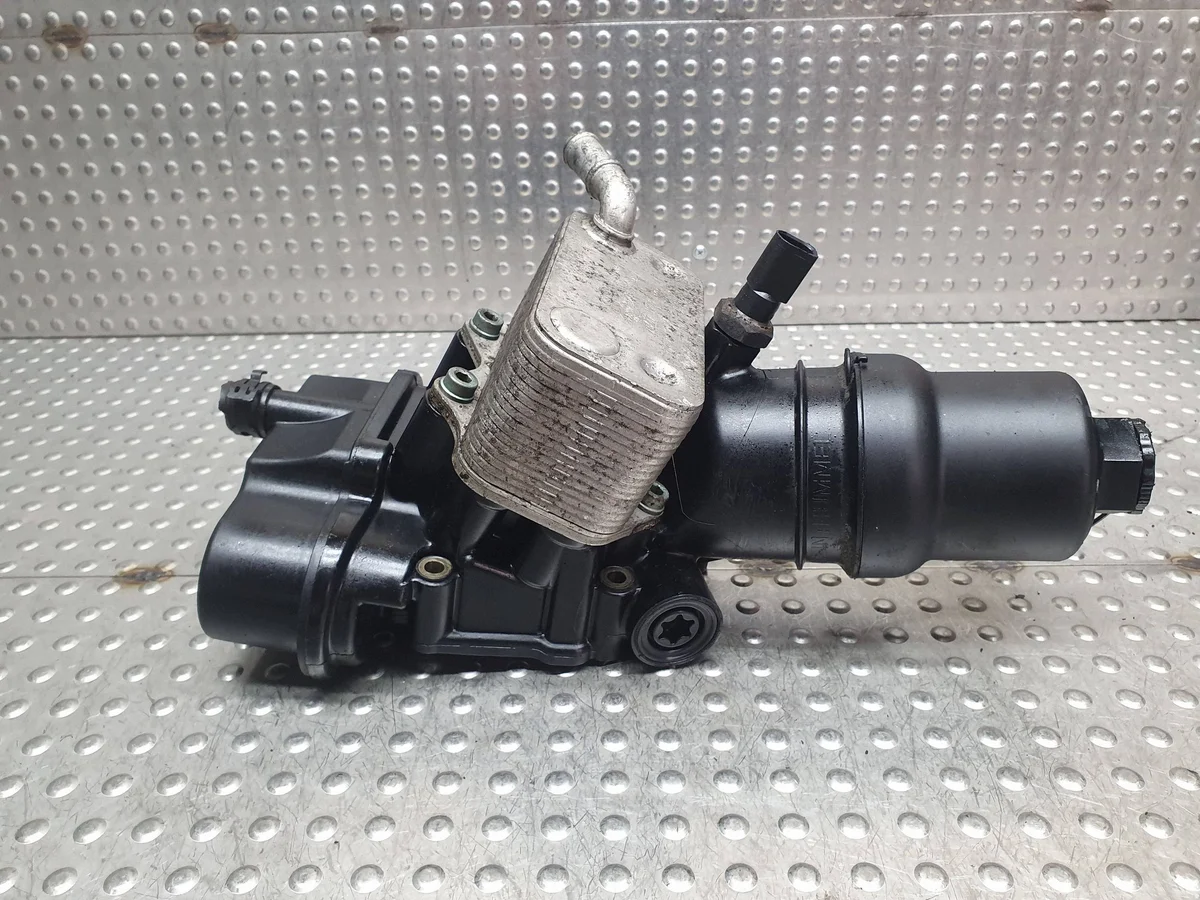Ölfiltergehäuse Basis Audi A3 8P 2.0TFSI gebraucht image 3