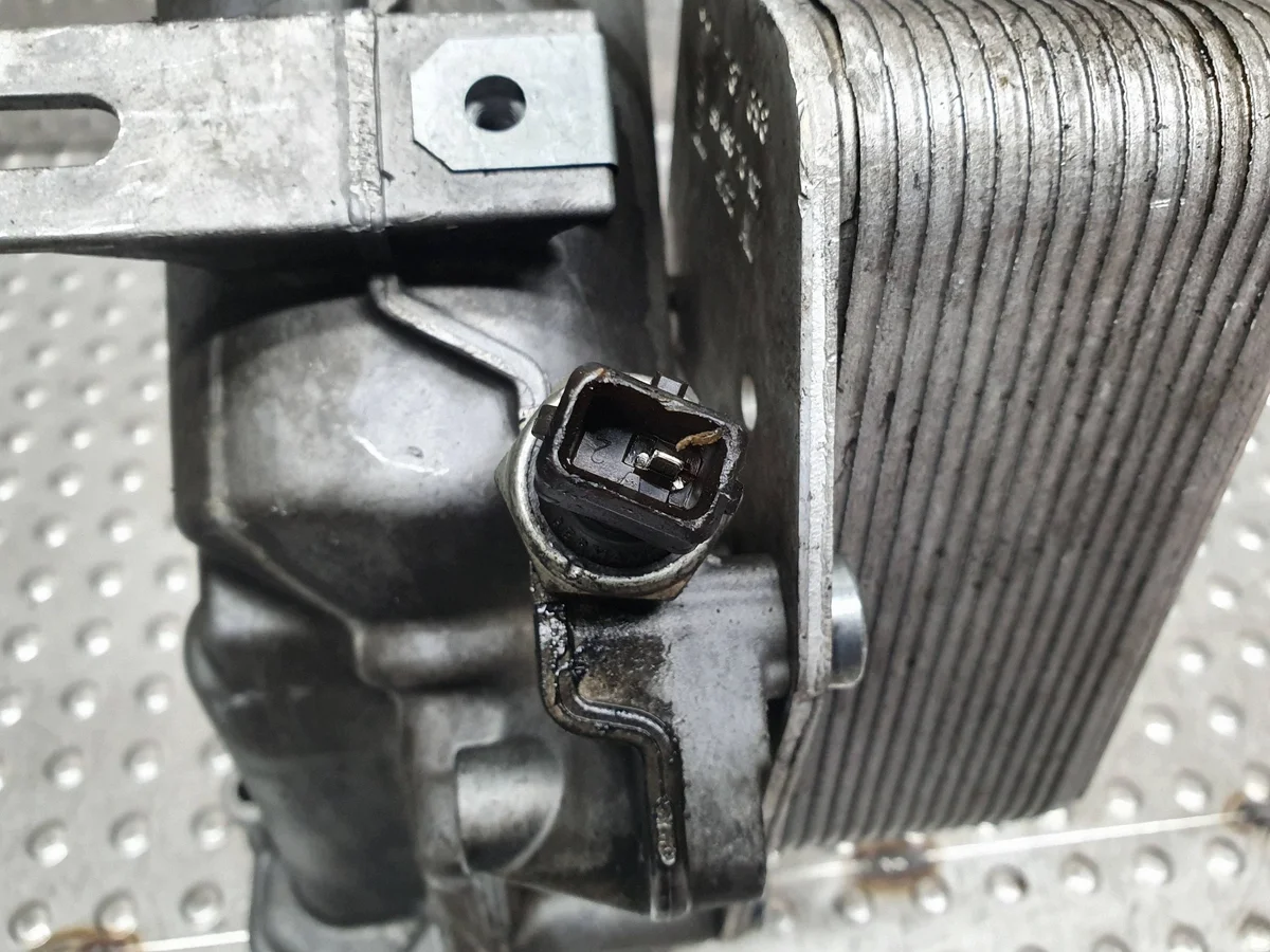 Oil Filter Housing Cooler BMW E46 E90 E60 M47 image 4