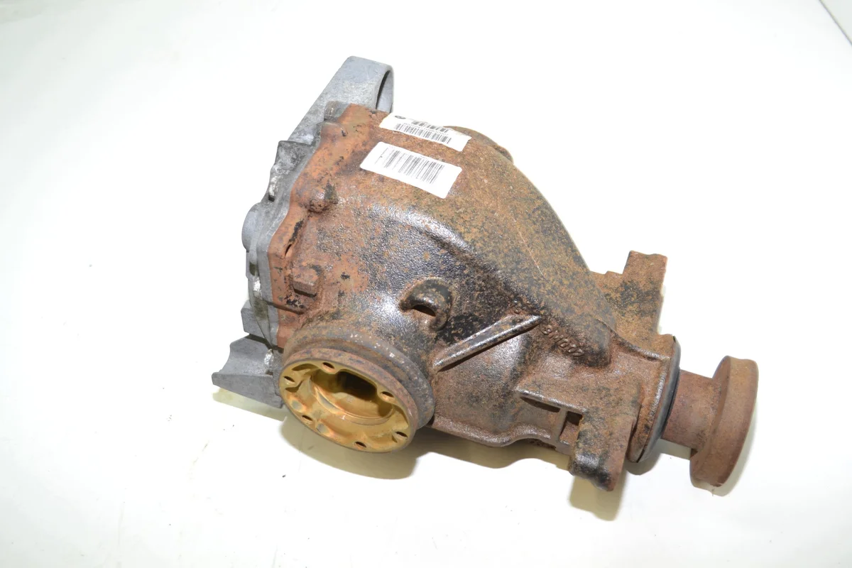 BMW E60 E61 525d Rear Axle Differential 7542514 image 3