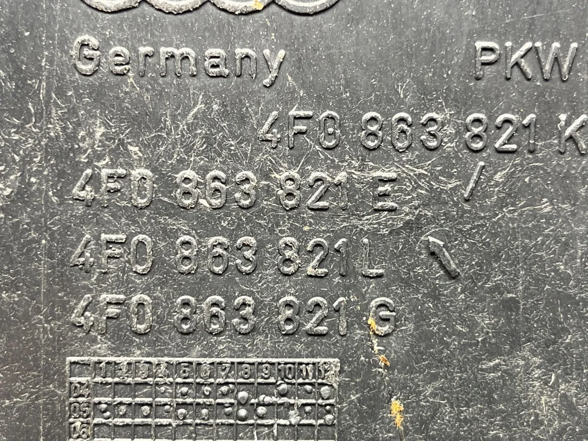 Audi 4F0 863 821K Motorschutz Abdeckung Gebraucht image 5