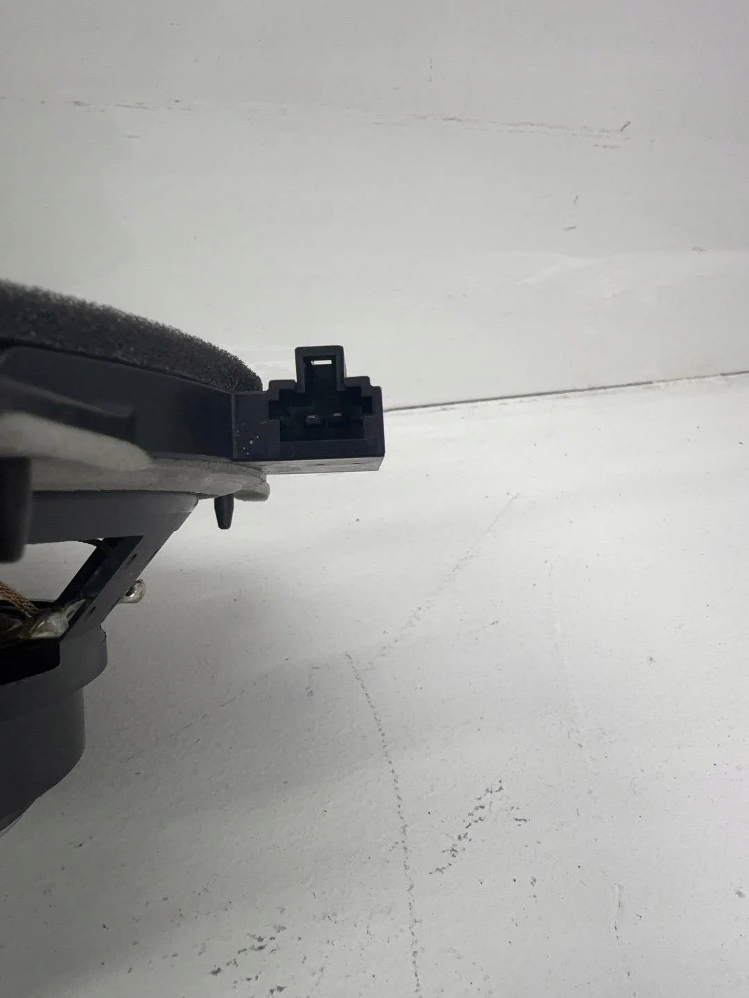 Altavoz Kia Sorento 2016 96330-3V100 image 4