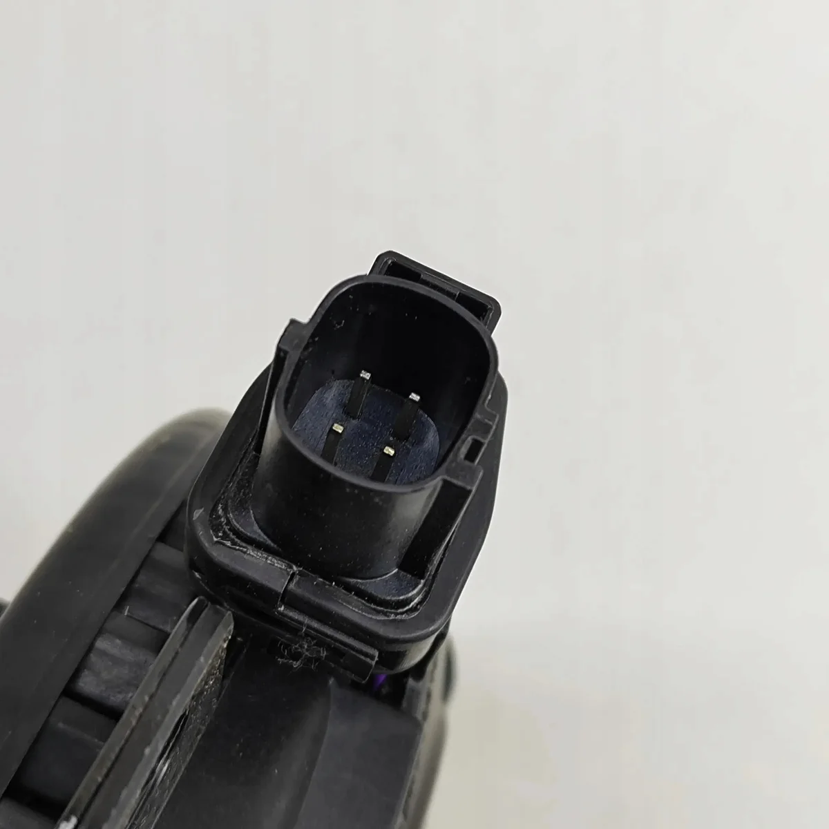 Subwoofer Polestar 2 2023 OEM 32265314 image 7