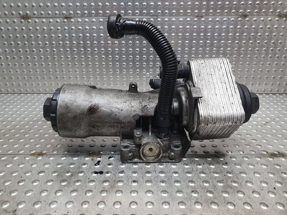 Ölfiltergehäuse Audi A2 1.4 TDI gebraucht