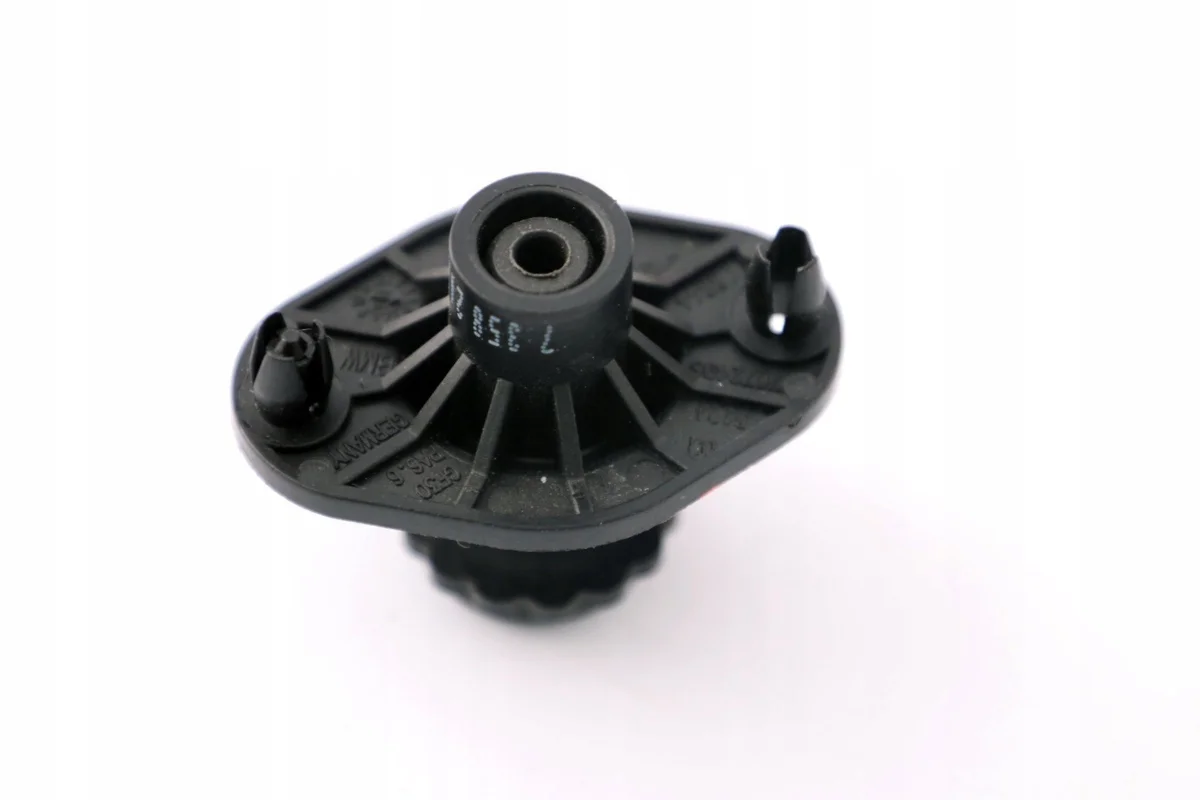 Butée de hayon BMW E82 E88 E90 F15 7072496 image 3