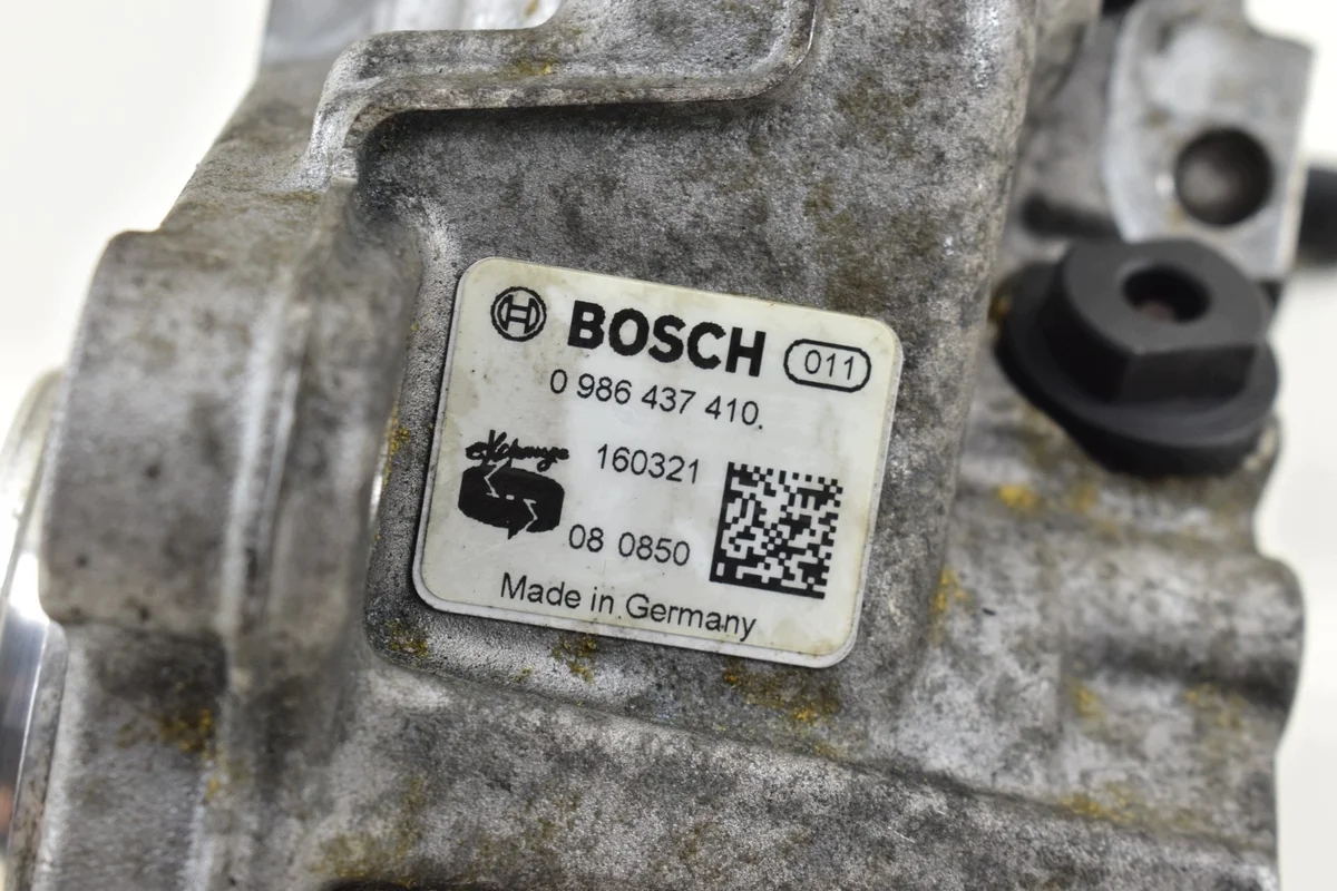 Bomba Inyectora Audi A3 A4 A5 Q5 2.0 TDI Usada image 5